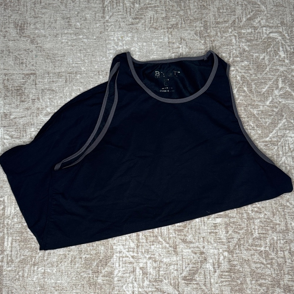 Men’s workout tank